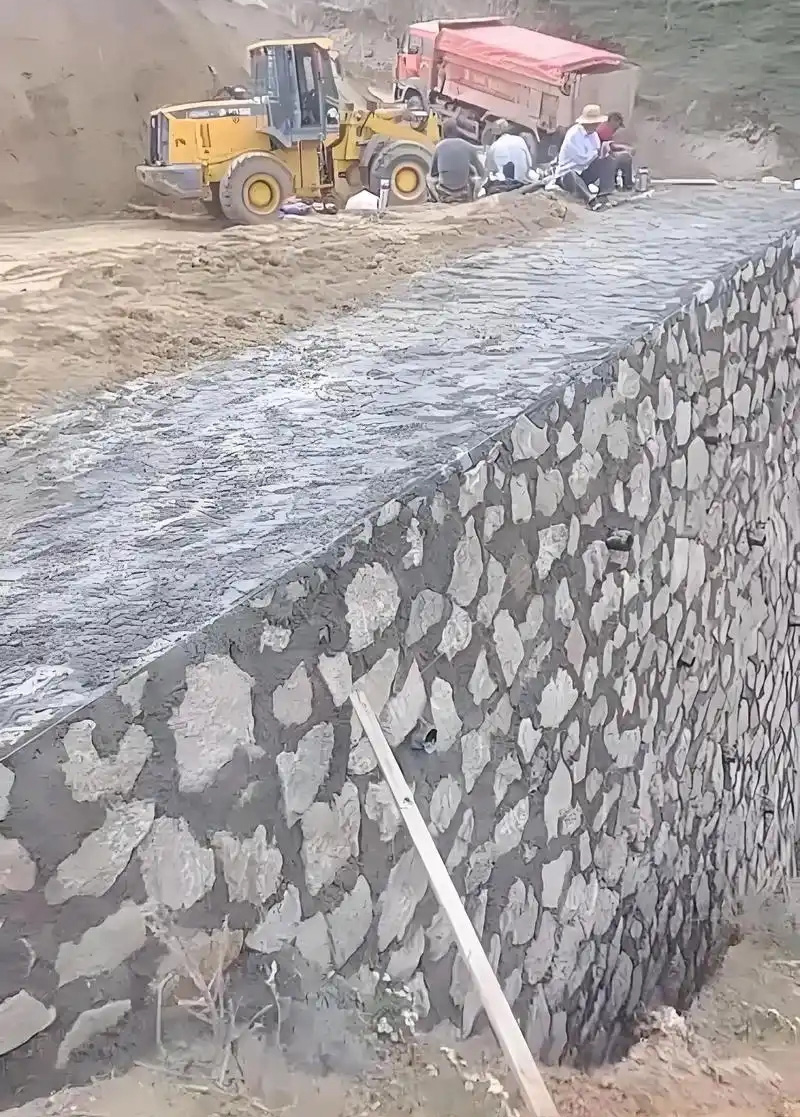 南阳邓州边坡加固